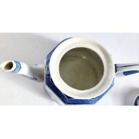 Lange Lijs theepot, gemerkt
